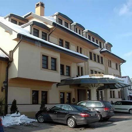 Hotel Zlatnik 4*