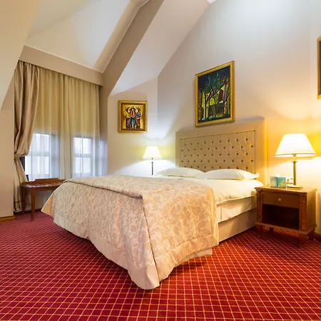 Hotel Zlatnik 4*